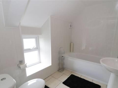 Ty Rhos, Farm Stay, Sleeps 4, Rhoshirwaun 2 Miles From Aberdaron Buitenkant foto
